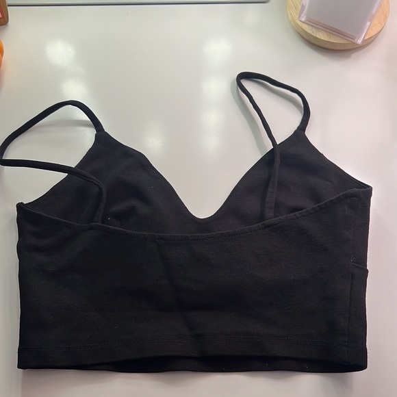 Black crop top - Picture 2 of 3